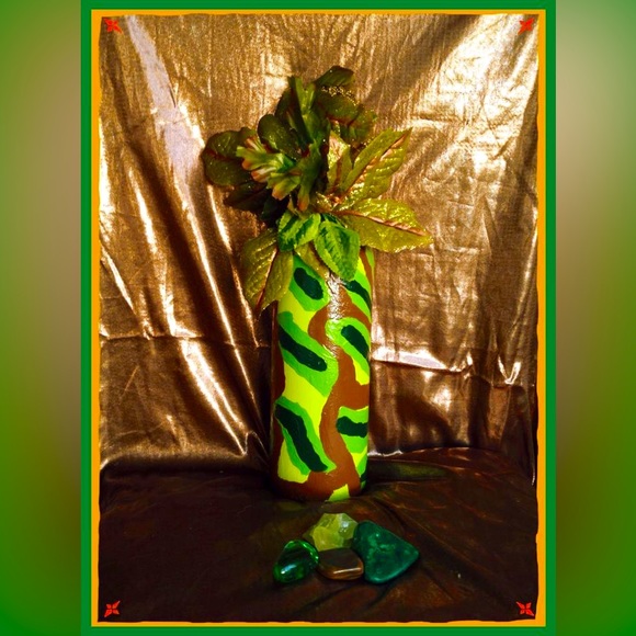 Hand Crafted Upcycled Glass Gypsy Bottle Eternal Tree Nature Vibes - Picture 8 of 15